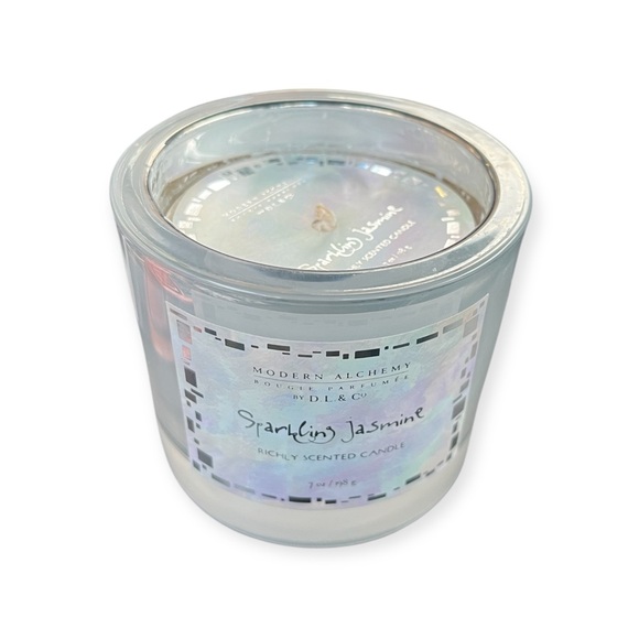 NWT Modern Alchemy Bougie Parfumee by D. L. & Co Sparkling Jasmine Candle, 7oz - Picture 3 of 6